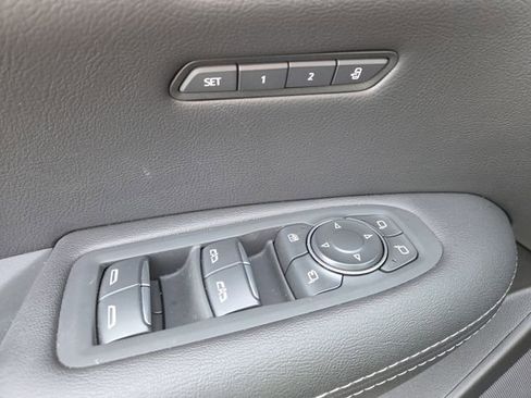 Used 2025 Cadillac XT5 Premium Luxury AWD/4WD image 11