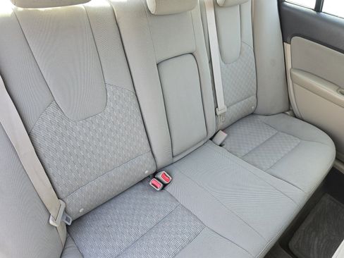 Used 2010 Ford Fusion SE image 15