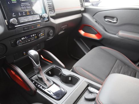 Used 2024 Nissan Frontier Pro-X w/ Technology Package image 14