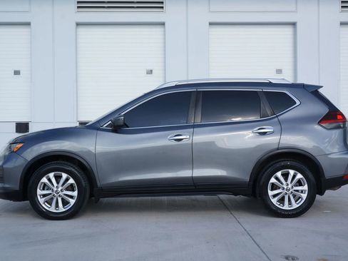 Used 2018 Nissan Rogue S w/ S Value Package FWD image 7