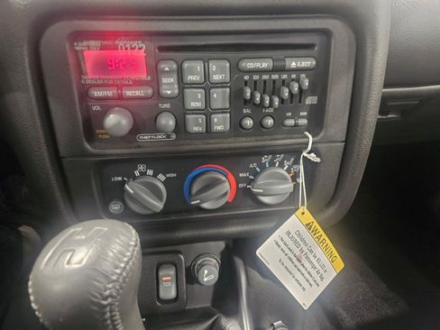 Used 2000 Pontiac Firebird Formula image 9