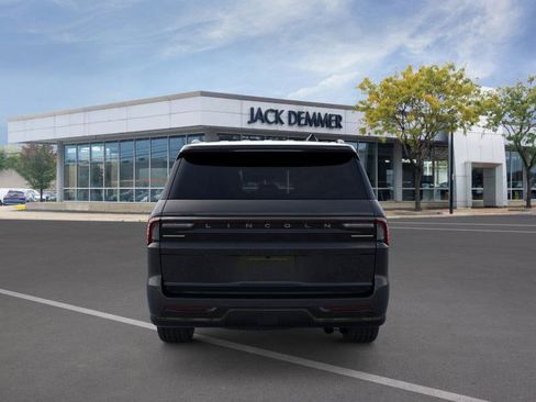 New 2026 Lincoln Navigator L Reserve w/ Jet Appearance Package image 5