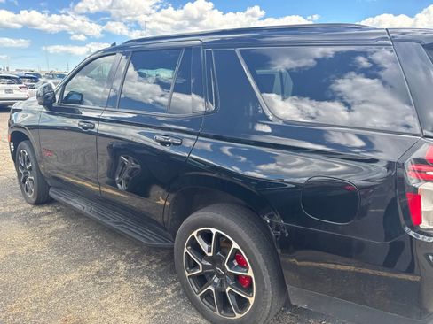 Used 2022 Chevrolet Tahoe RST w/ Luxury Package AWD/4WD image 28