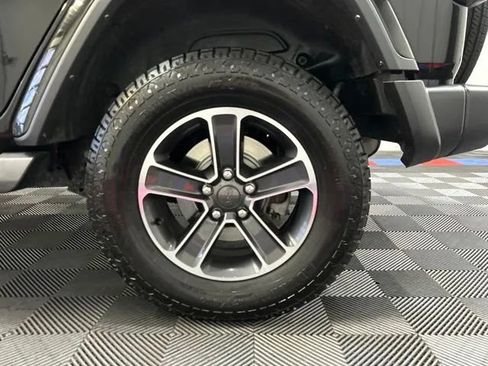 Used 2023 Jeep Wrangler Unlimited Sahara AWD/4WD image 25