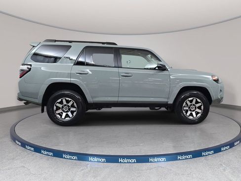 Used 2023 Toyota 4Runner TRD Off-Road Premium w/ Moonroof Package AWD/4WD image 5