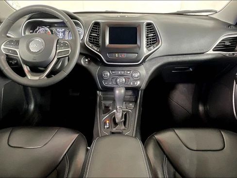 Used 2020 Jeep Cherokee Latitude Plus image 21