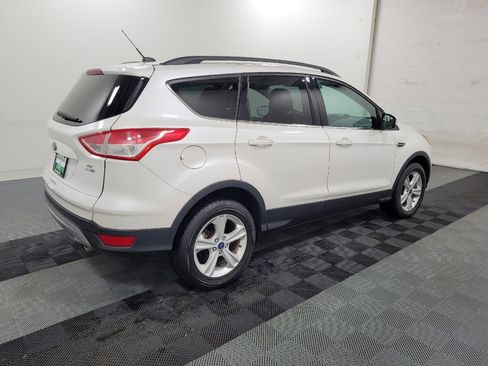 Used 2016 Ford Escape SE w/ Equipment Group 201A AWD/4WD image 10