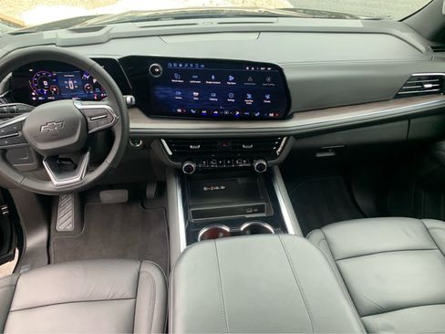 Used 2025 Chevrolet Tahoe Z71 image 10