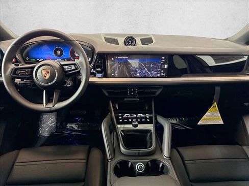 Certified 2026 Porsche Cayenne Coupe AWD/4WD image 20
