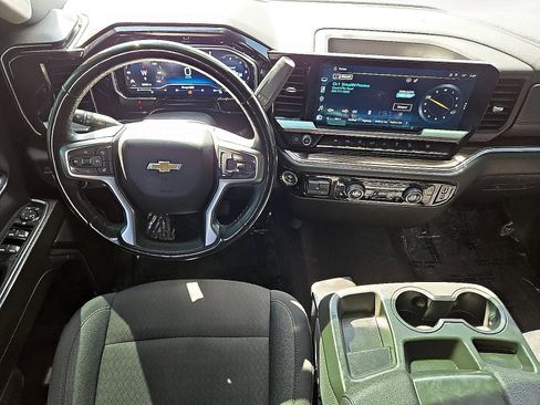 Used 2023 Chevrolet Silverado 1500 LT AWD/4WD image 16