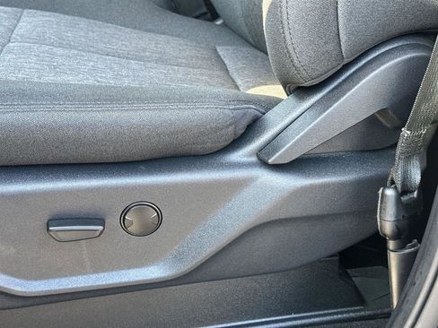 Used 2024 Ford Expedition Platinum image 23