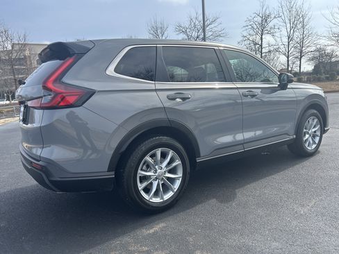 Used 2025 Honda CR-V EX-L image 9