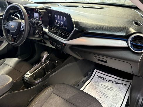 Used 2024 Chevrolet Trax LS w/ Driver Confidence Package FWD image 43