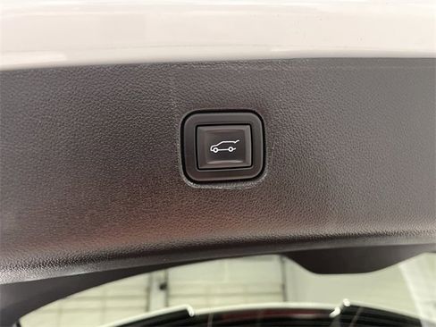 Certified 2024 Chevrolet Blazer LT w/ Convenience Package image 16