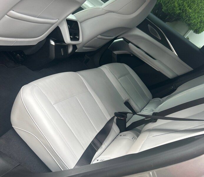 Certified 2024 Cadillac Lyriq Luxury AWD/4WD image 14