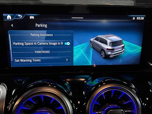 New 2026 Mercedes-Benz GLB 250 4MATIC image 42