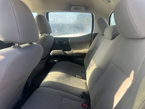 Used 2018 Toyota Tacoma SR w/ SR Convenience Package RWD image 16