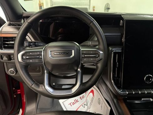 Used 2025 GMC Yukon Denali w/ Sun & Power Step Package RWD image 21