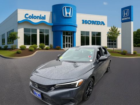 Used 2024 Honda Civic Sport image 2
