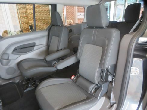 Used 2020 Ford Transit Connect XLT FWD image 18