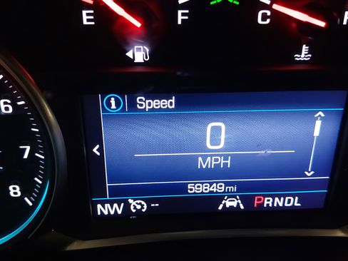 Used 2020 Chevrolet Equinox LT image 19