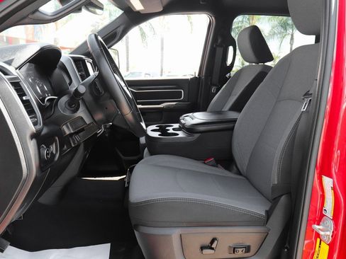 Used 2024 RAM 2500 Big Horn w/ Bed Utility Group image 20