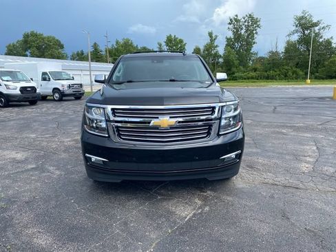 Used 2015 Chevrolet Suburban LTZ RWD image 15