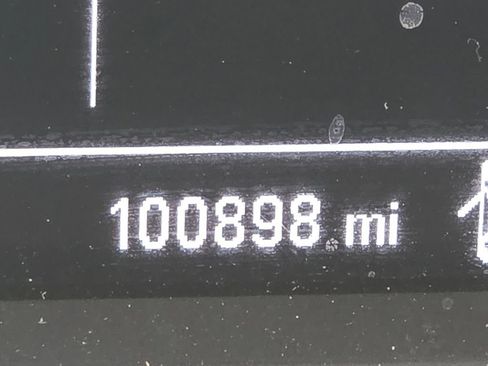 Used 2021 Chevrolet Malibu LT FWD image 24