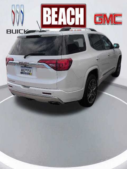 Used 2017 GMC Acadia Denali w/ Technology Package FWD image 5