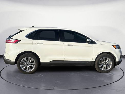 Used 2024 Ford Edge Titanium AWD/4WD image 6