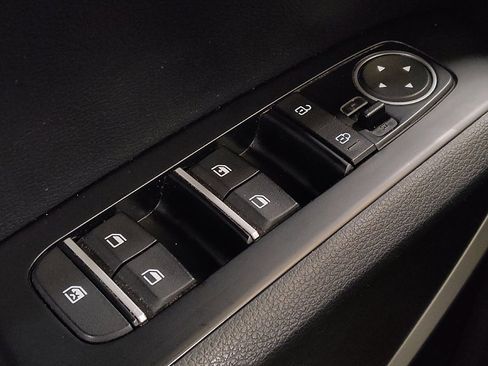 Used 2020 Kia Soul LX image 27