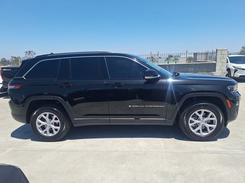 Used 2022 Jeep Grand Cherokee Limited RWD image 4