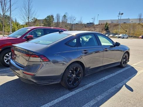 Used 2025 Honda Accord SE image 7
