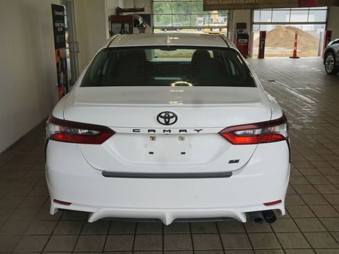 Used 2024 Toyota Camry SE FWD image 14