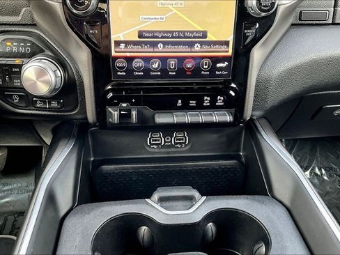 Used 2020 RAM 1500 Laramie w/ Sport Appearance Package image 17