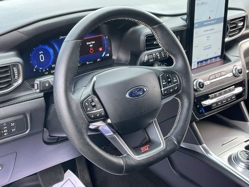 Used 2020 Ford Explorer ST w/ Premium Technology Package AWD/4WD image 30