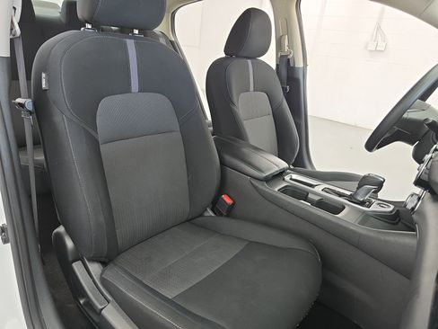 Used 2024 Nissan Sentra SV image 10