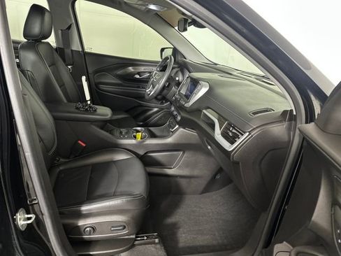 Used 2022 GMC Terrain SLT w/ Infotainment Package II image 28