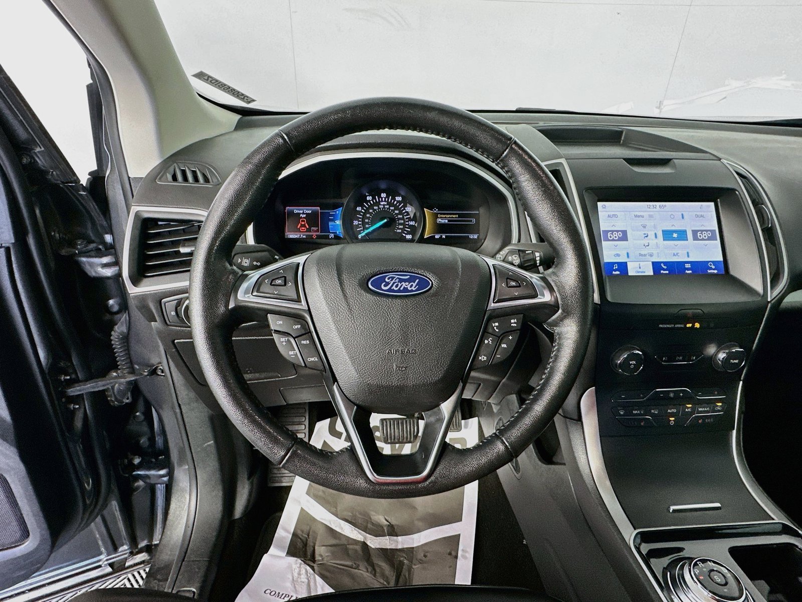 Used 2020 Ford Edge SEL FWD image 11