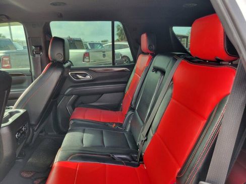 Used 2022 GMC Yukon SLE w/ Gmc Pro Safety Plus Package image 26