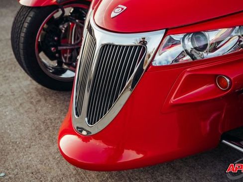 Used 2000 Plymouth Prowler image 25