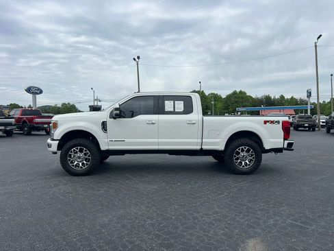 Used 2022 Ford F250 Lariat w/ Lariat Ultimate Package AWD/4WD image 9