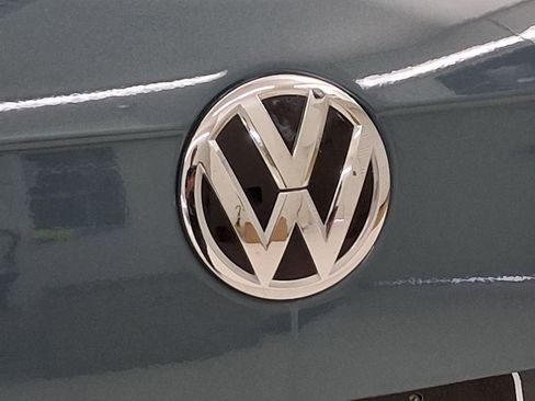 Used 2019 Volkswagen Tiguan SEL image 23