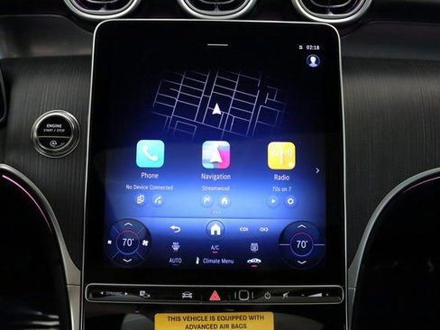 Used 2025 Mercedes-Benz GLC 300 4MATIC image 23