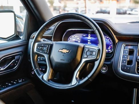 Used 2024 Chevrolet Suburban Premier image 16
