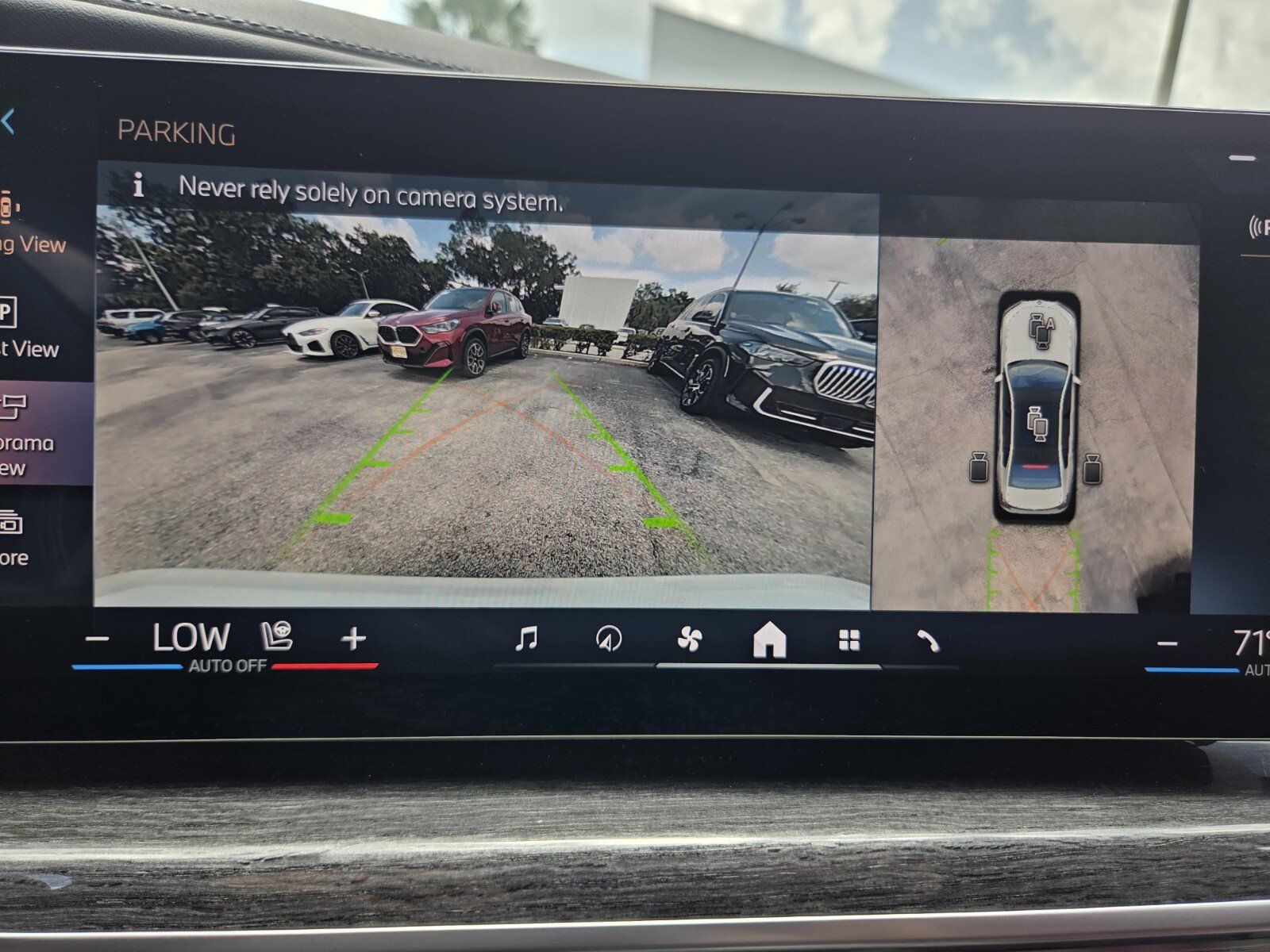 Certified 2025 BMW i7 xDrive60 AWD/4WD image 23