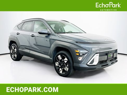 Used 2025 Hyundai Kona SEL image 1