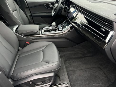 Used 2025 Audi Q7 3.0T Premium Plus w/ Premium Plus Package image 16