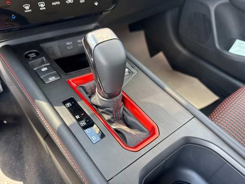 New 2026 Nissan Kicks SR FWD image 27