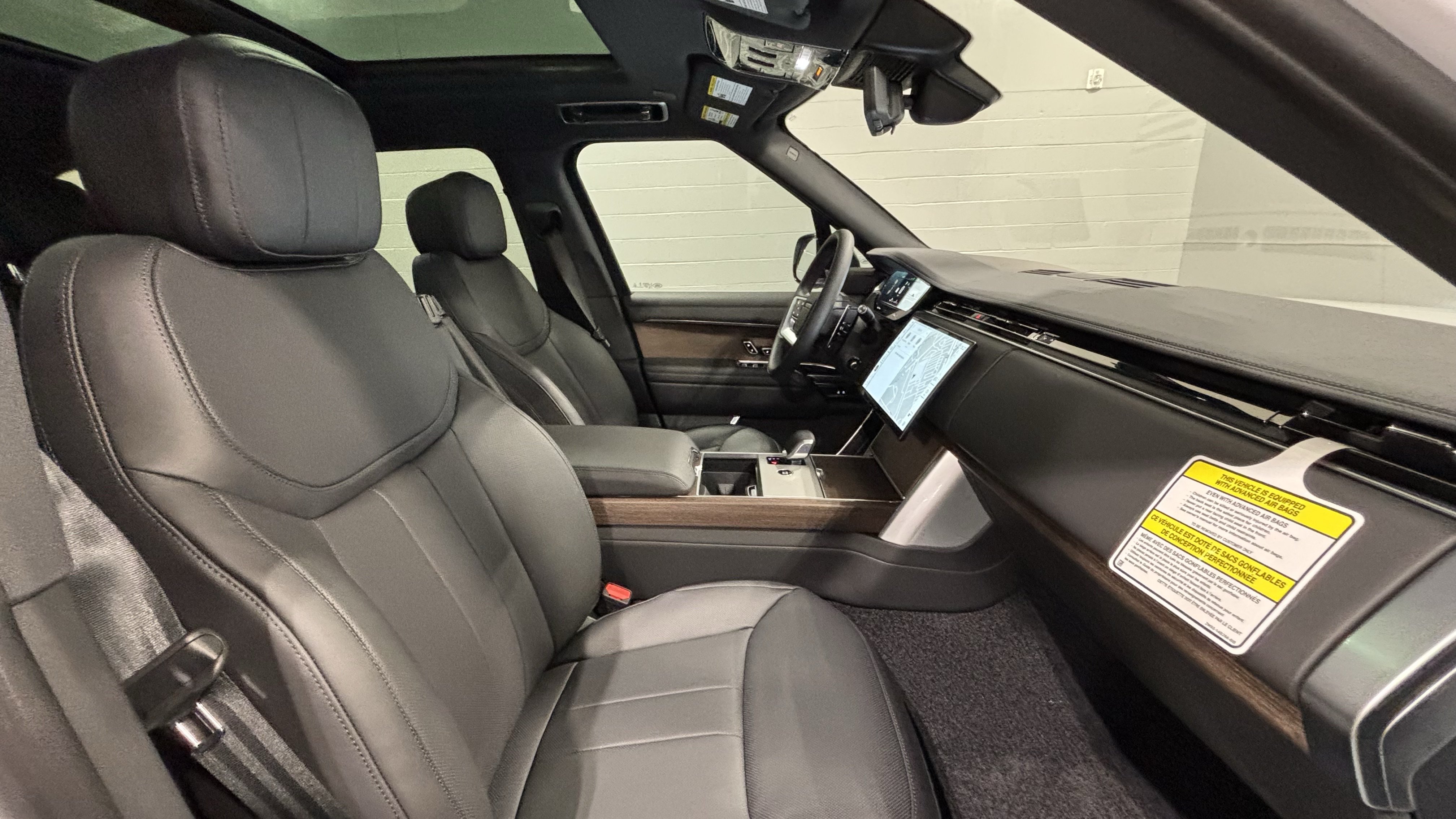 New 2026 Land Rover Range Rover SE AWD/4WD image 14